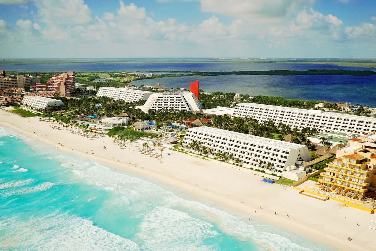 10 Amazing Resorts for a wild Spring Break in Cancun