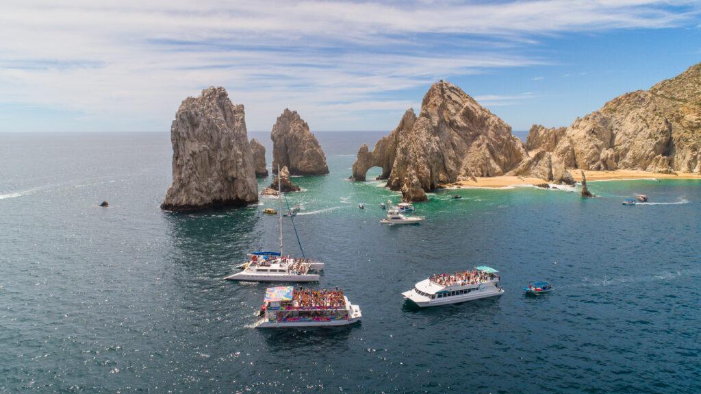 3 Reasons why Cabo San Lucas is a Must Visit!