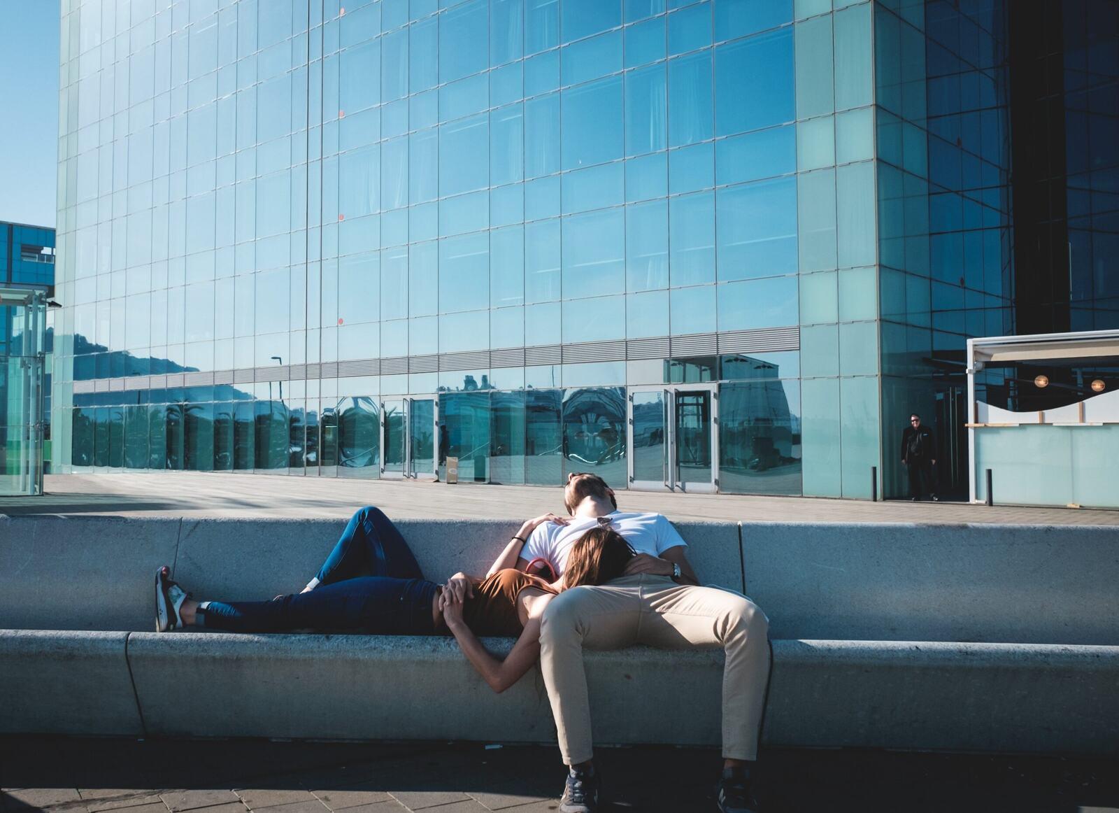 5 Tips to Survive a Spring Break Hangover