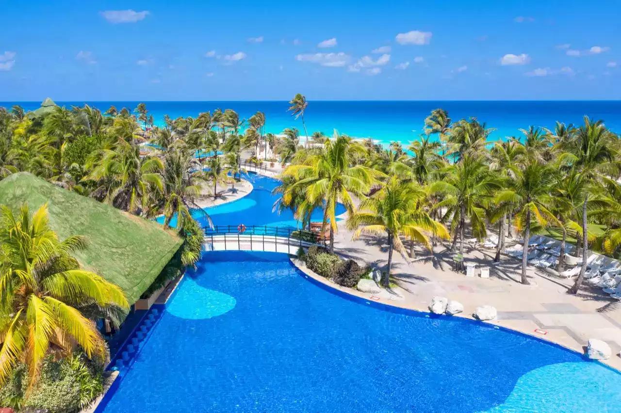 Cancún Spring Break: The Complete Guide