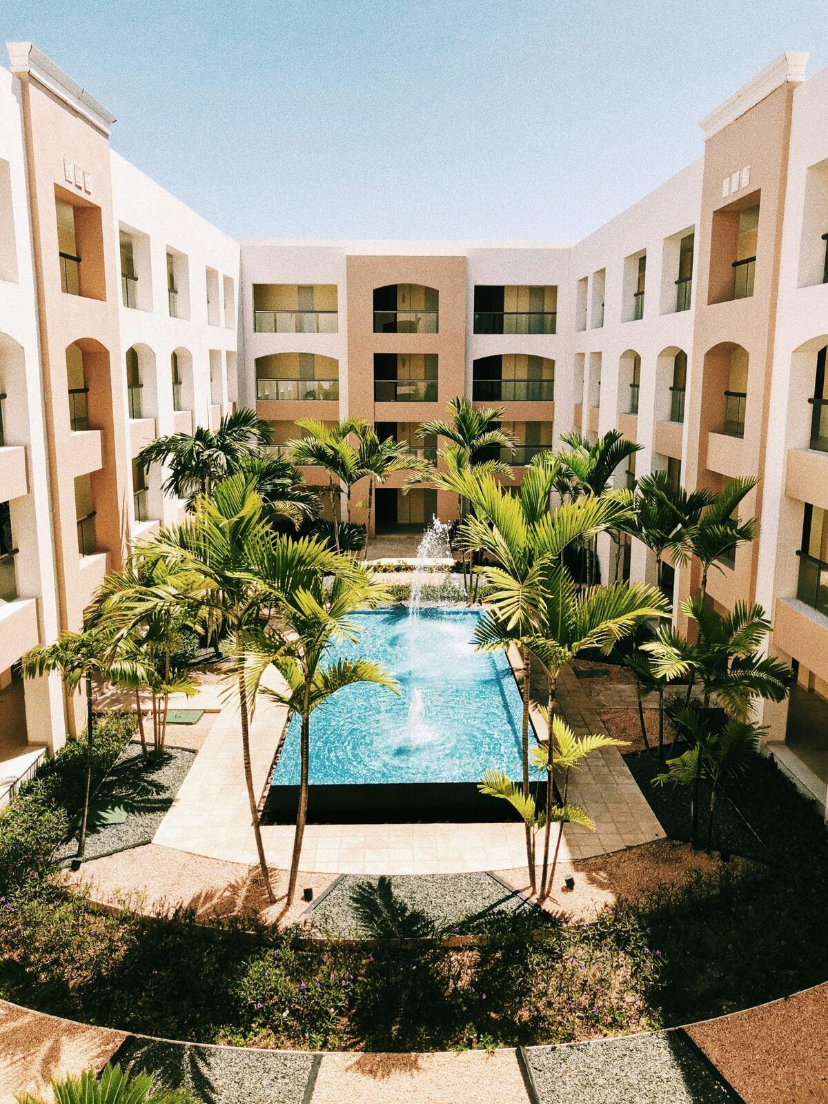 Top Party Hotels for Spring Break 2025