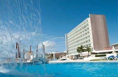 Cancun Hotel Options with Go Blue Tours