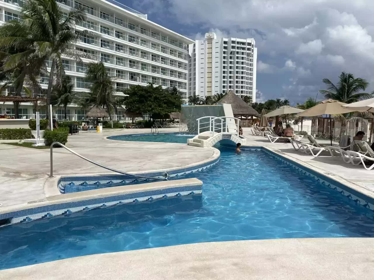Krystal Cancun