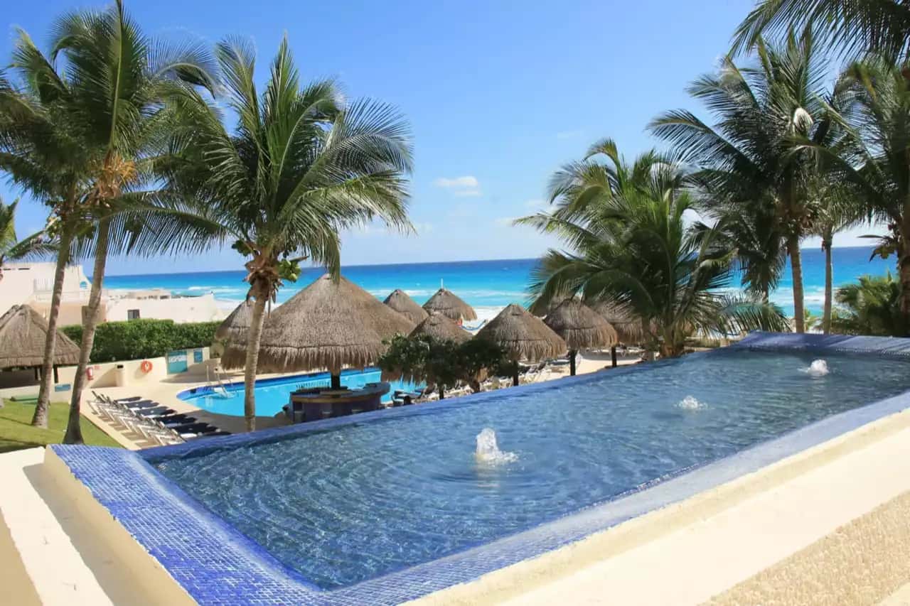 Occidental Tucancun