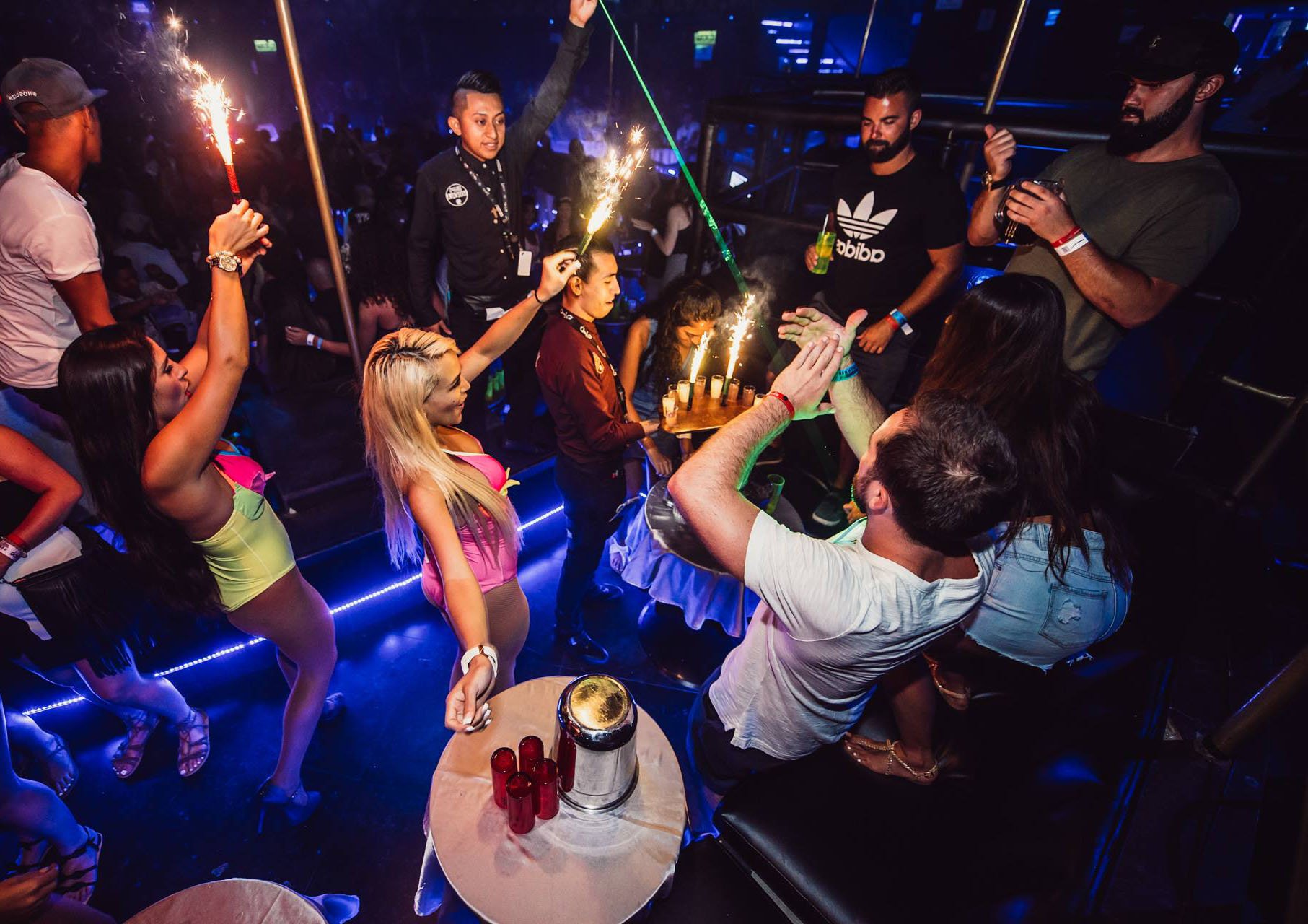 5 Clubs for the Ultimate Cancun Spring Break Go Blue Tours