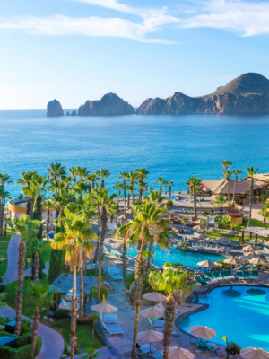 Beach Pool in cabo